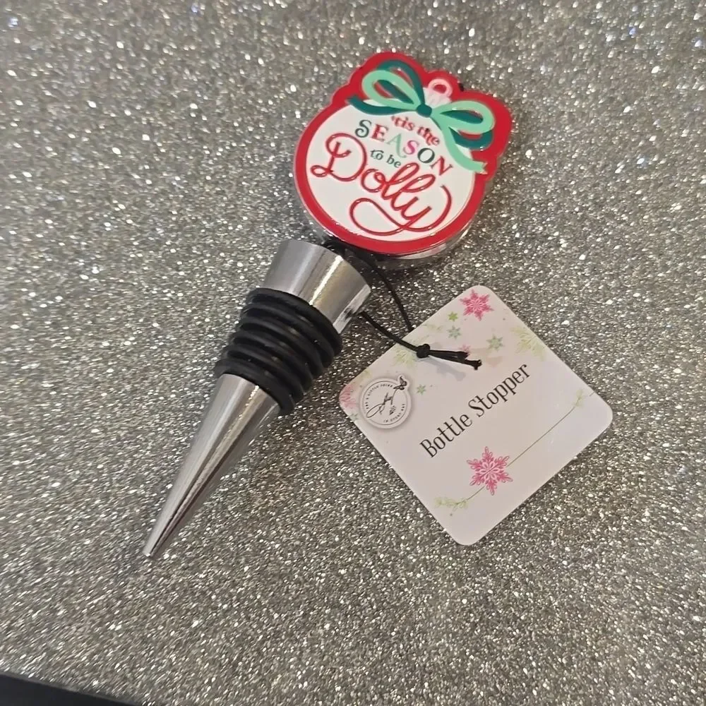 Dolly Parton festive bottle